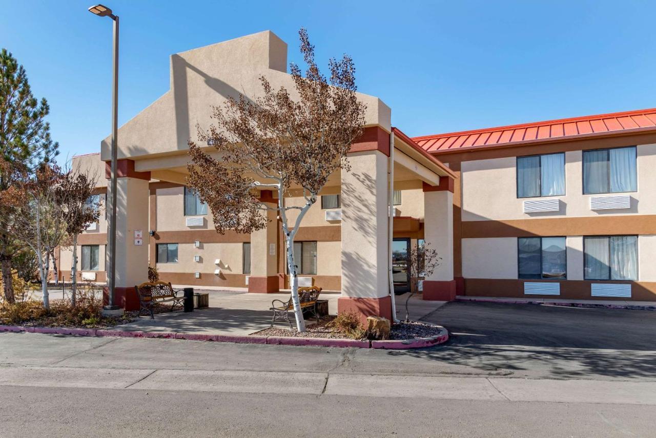 Econo Lodge Pueblo Ngoại thất bức ảnh