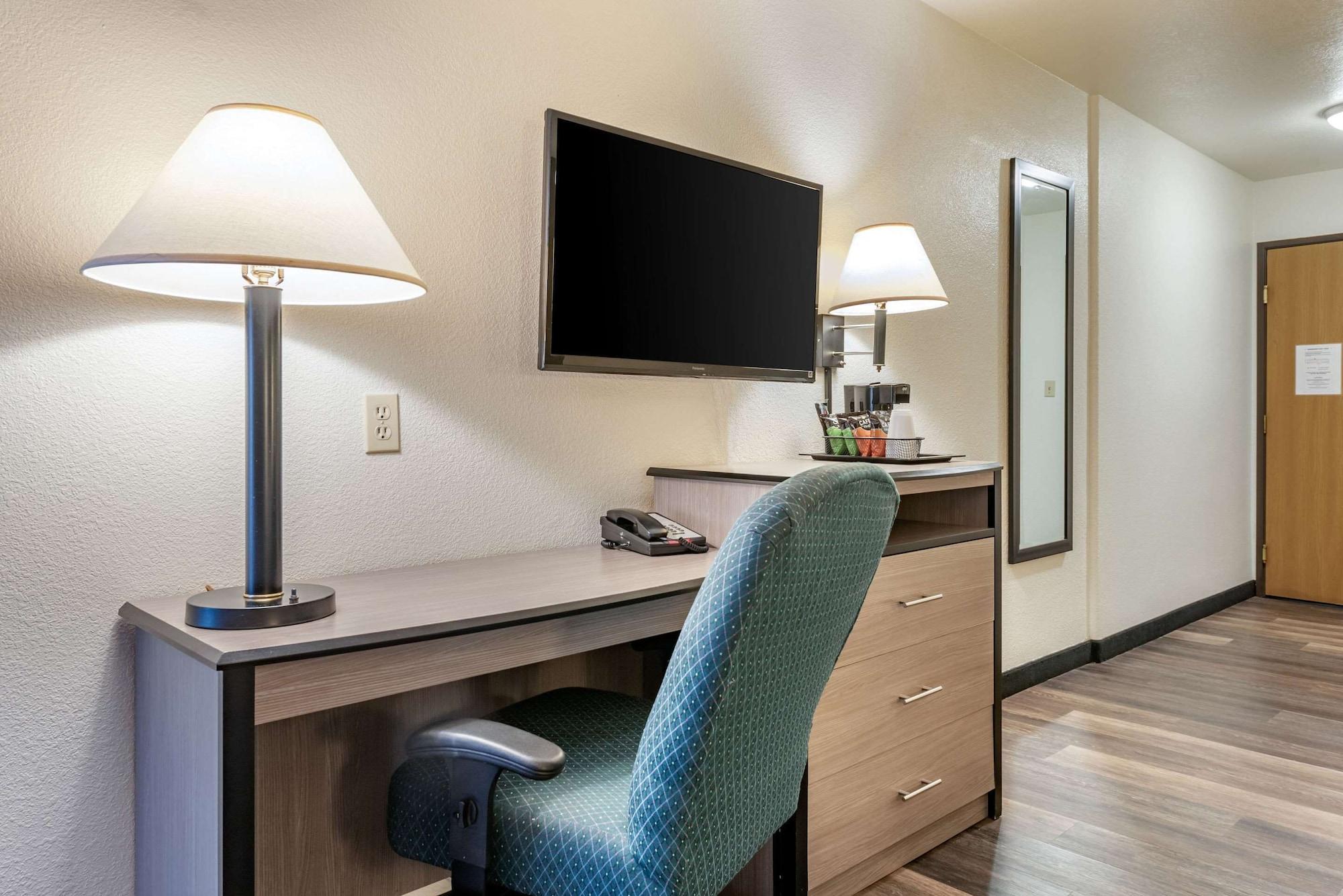 Econo Lodge Pueblo Ngoại thất bức ảnh