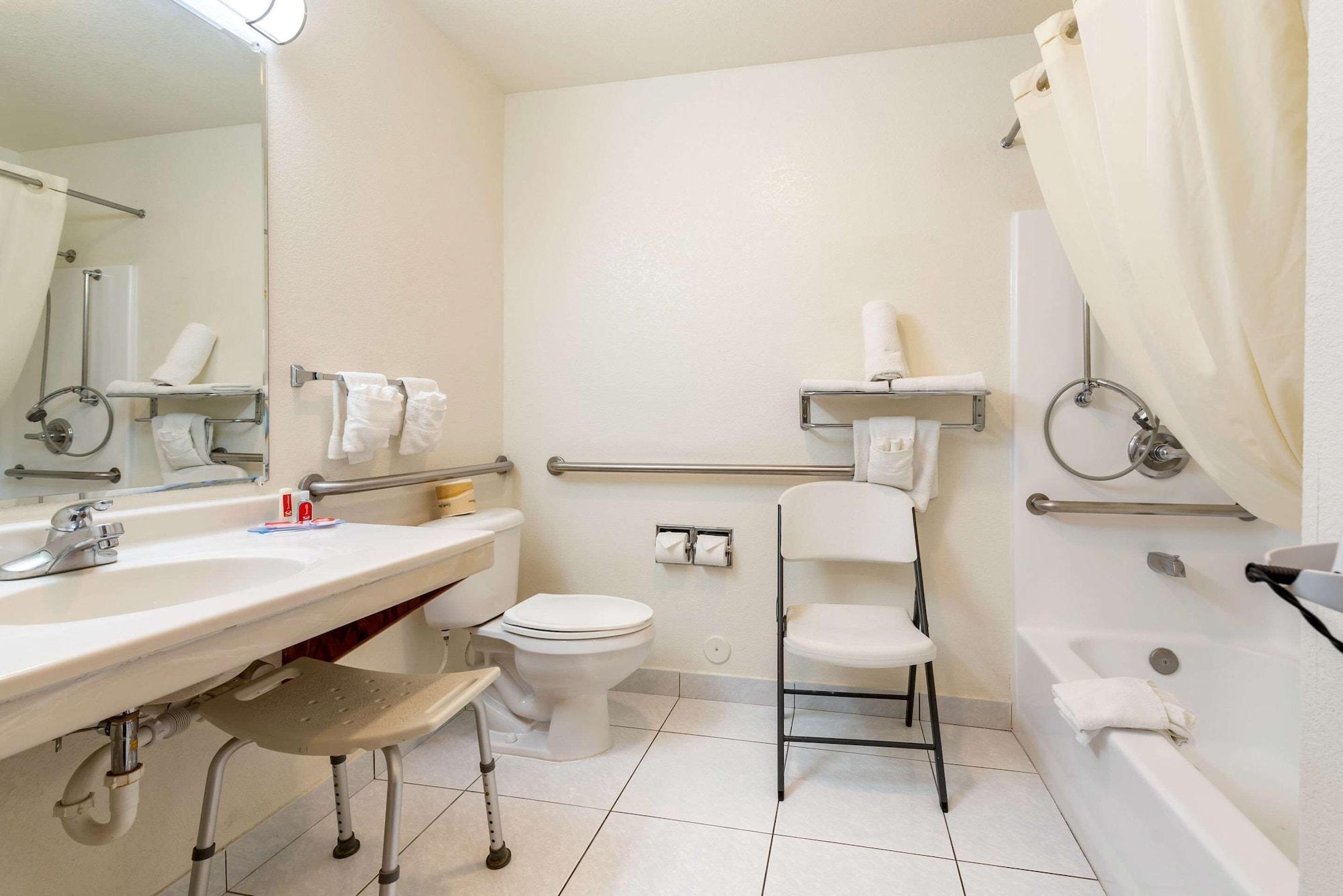 Econo Lodge Pueblo Ngoại thất bức ảnh