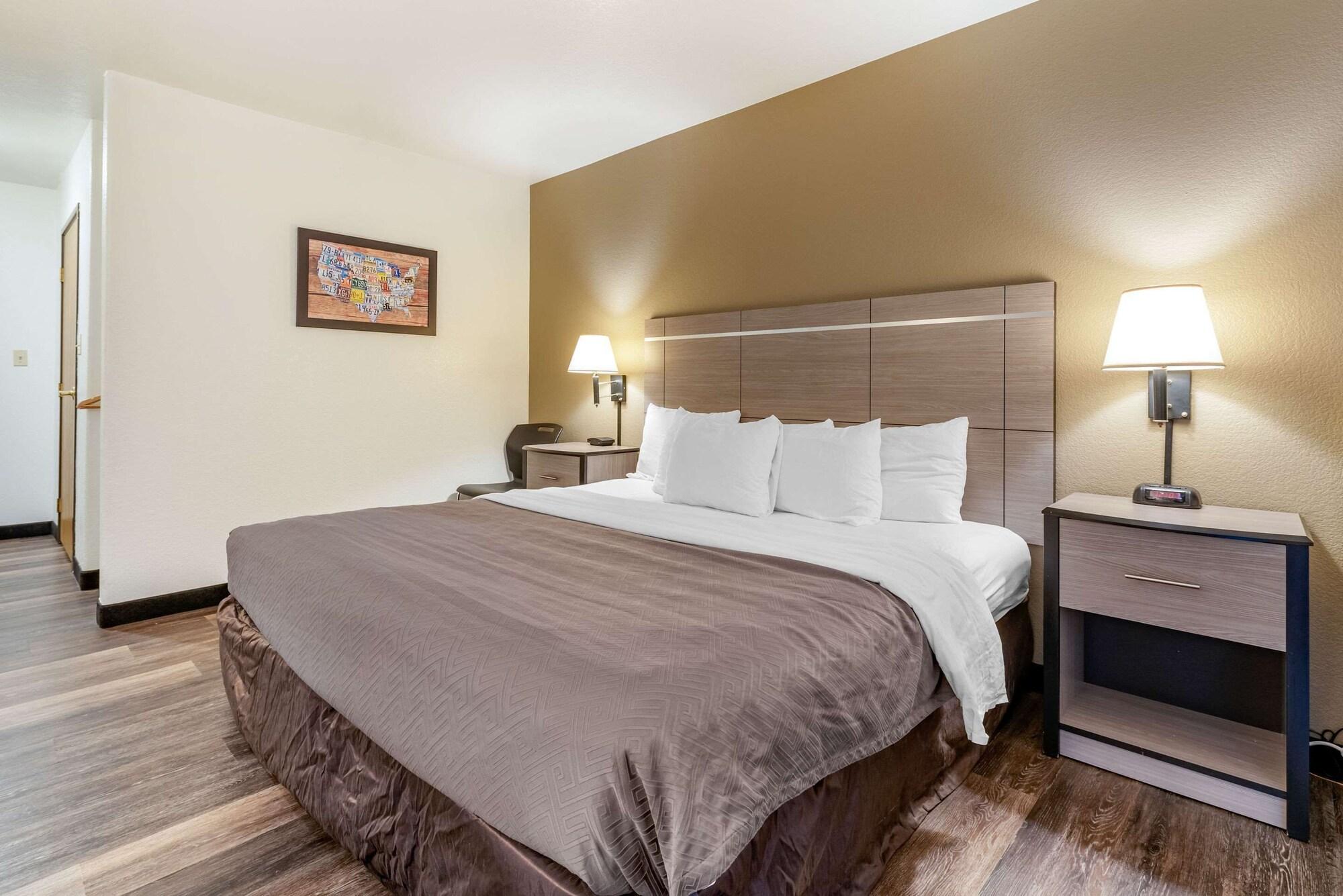 Econo Lodge Pueblo Ngoại thất bức ảnh
