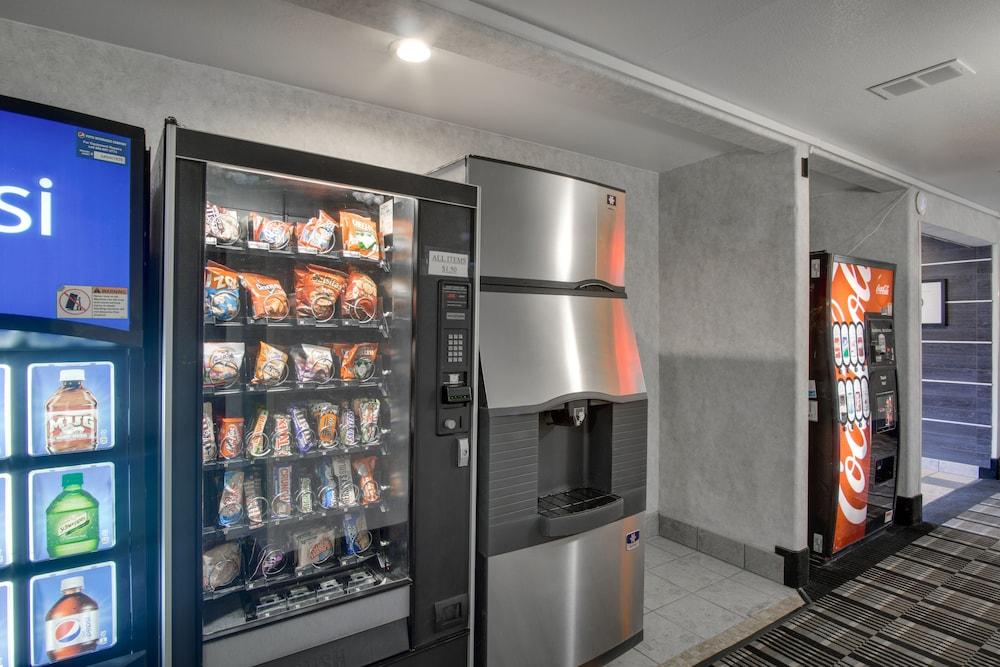Econo Lodge Pueblo Ngoại thất bức ảnh
