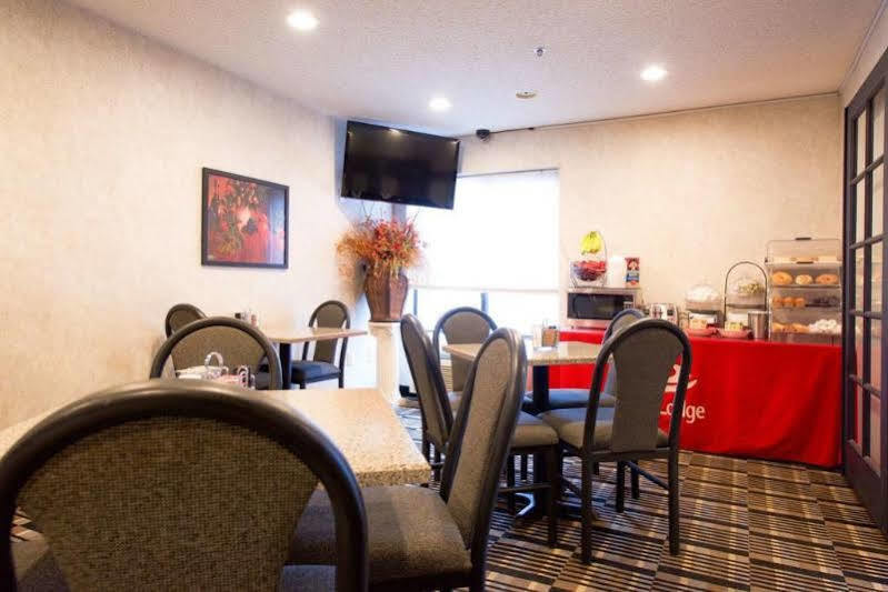 Econo Lodge Pueblo Ngoại thất bức ảnh