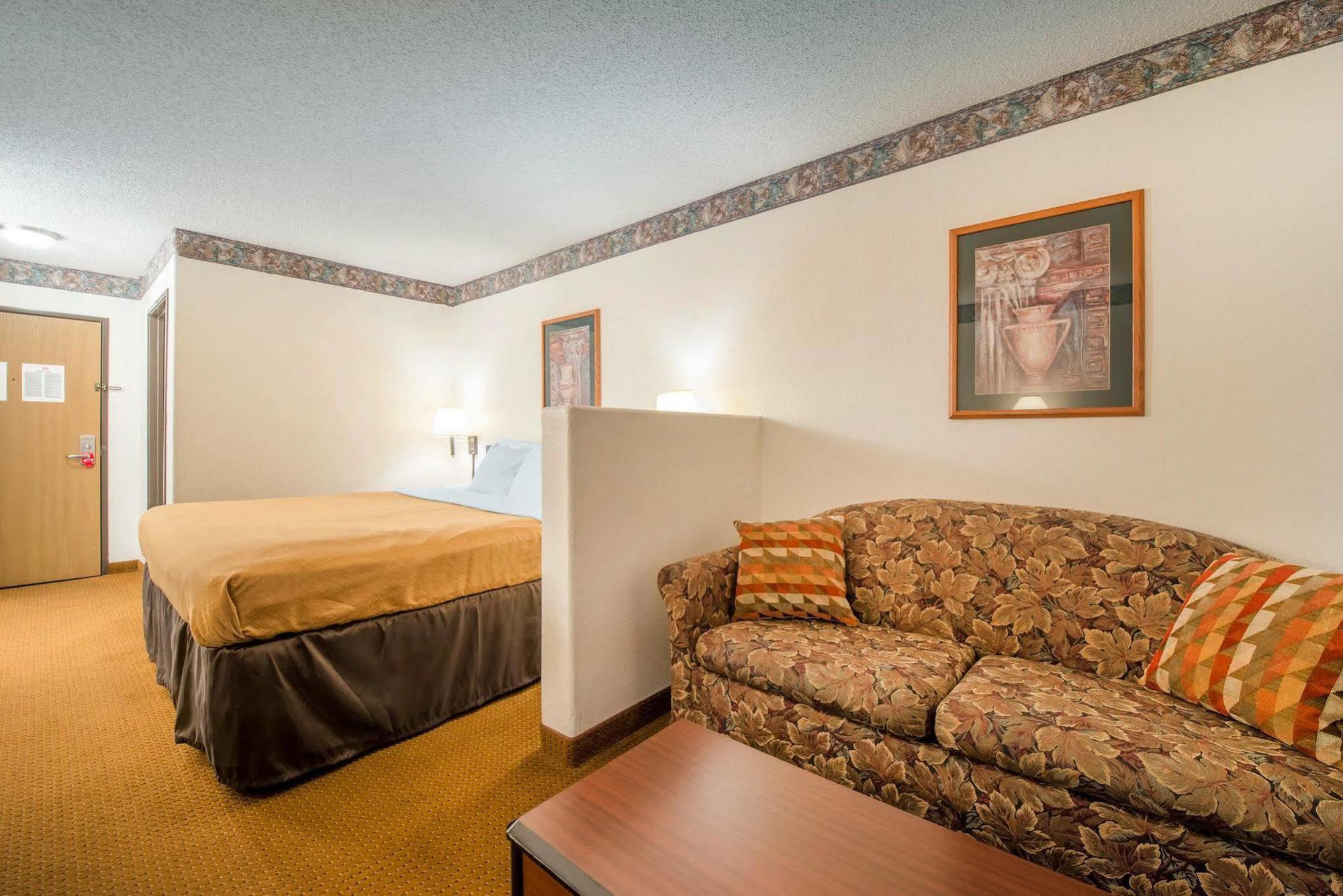 Econo Lodge Pueblo Ngoại thất bức ảnh